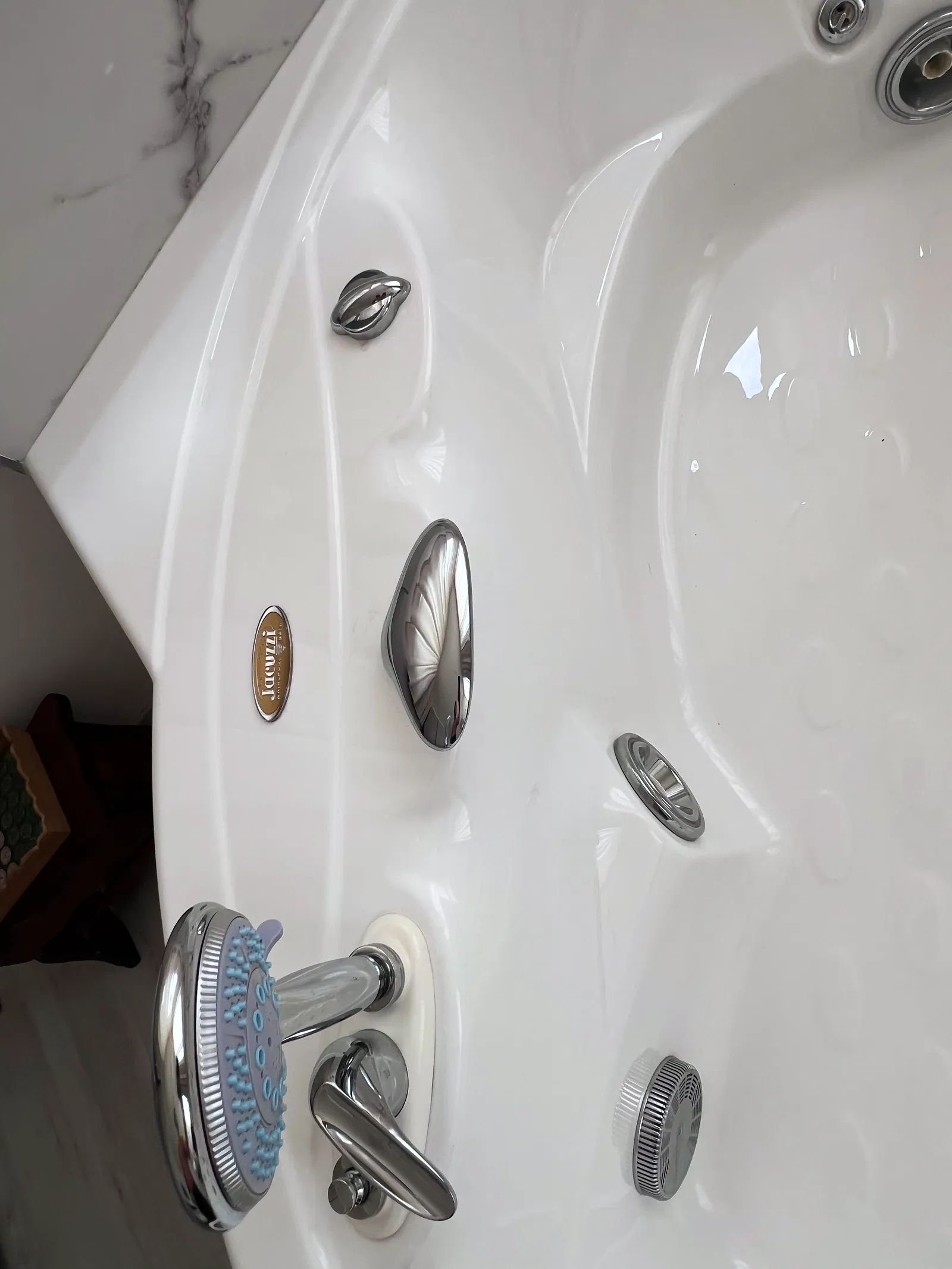 Emblema del marchio Jacuzzi